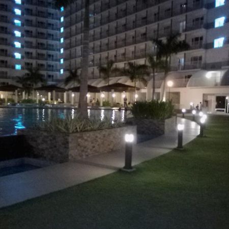 Condo At Shell Residences Манила Екстериор снимка