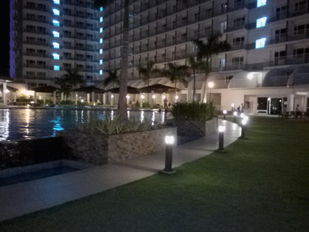 Condo At Shell Residences Манила Екстериор снимка