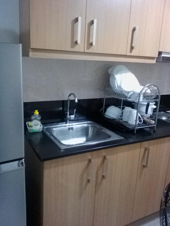 Condo At Shell Residences Манила Екстериор снимка