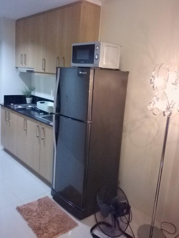Condo At Shell Residences Манила Екстериор снимка