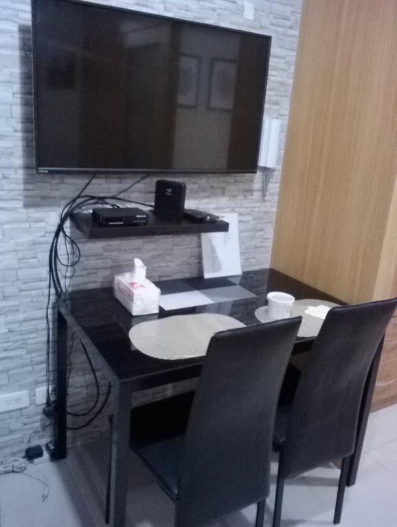 Condo At Shell Residences Манила Екстериор снимка